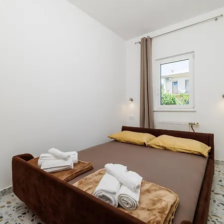 Nena Apartment Novi Vinodolski